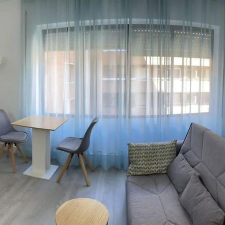 Oasis Plus Севилья Экстерьер фото